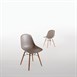 Bolero Arlo polypropyleen stoelen met houten poten bruin (2 stuks)