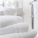 Mitre Comfort Nova handdoeken wit