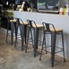 Bolero Bistro hoge barstoel met houten zitting grijs (4 stuks)